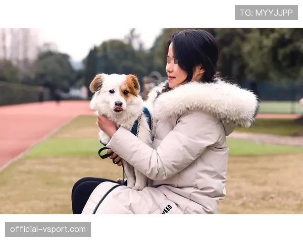 张琳芃家的狗吃的都比我好